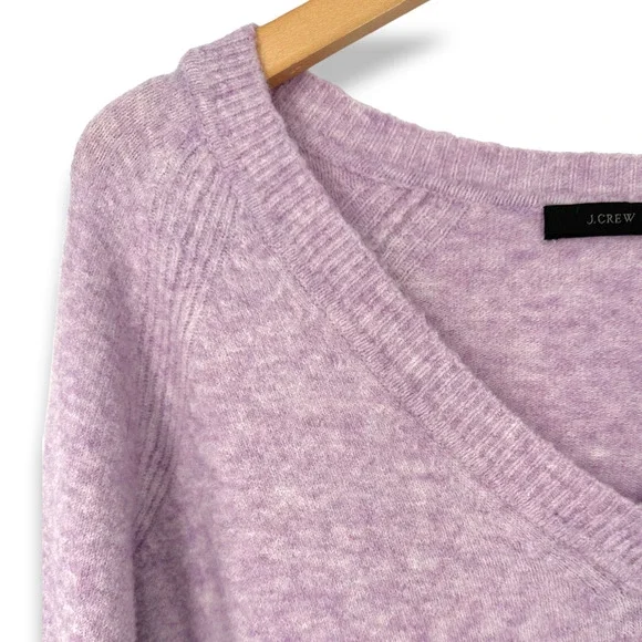 J.Crew | Medium | Super Soft Wool Alpaca Blend Lavender V-Neck Split Hem Sweater - Picture 2 of 10
